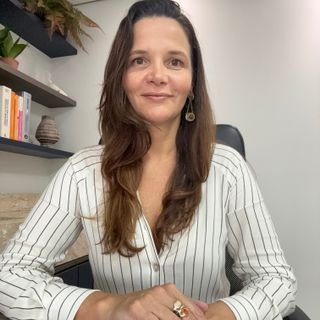 Dra. Vanessa Schiavon