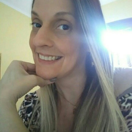 Dra. Natalie Nassimbem