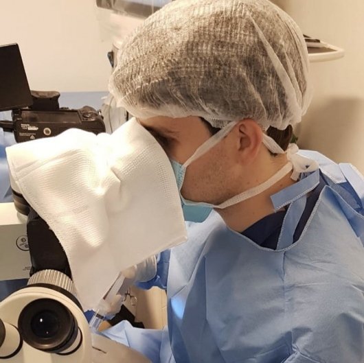 Dr. Henrique Bastos