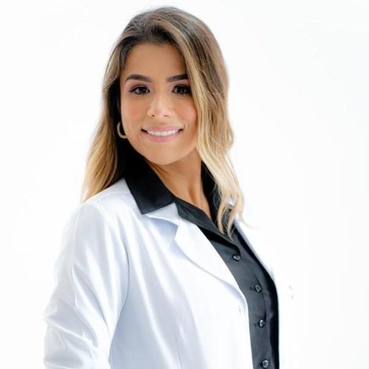 Dra. Renata Maciel