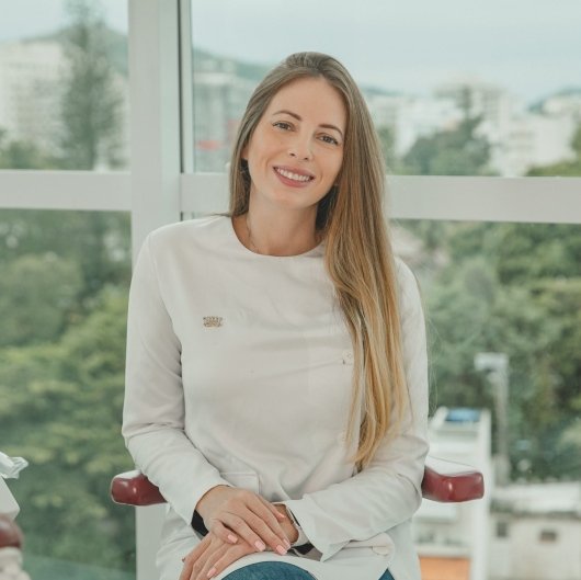 Dra. Julia Dyballa