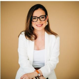 Dra. Mariana Deboni