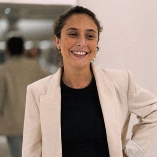 Júlia de Fátima L. Zanqueta