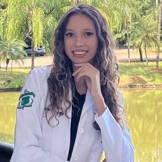 Dra. Vitória Regina de Souza