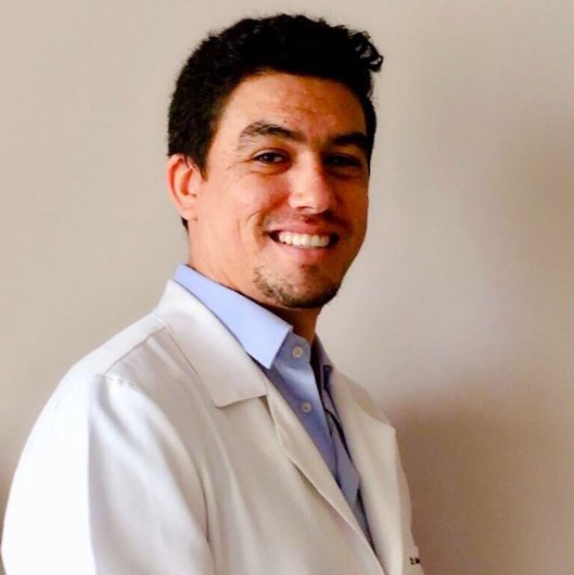 Dr. Rafael Souza