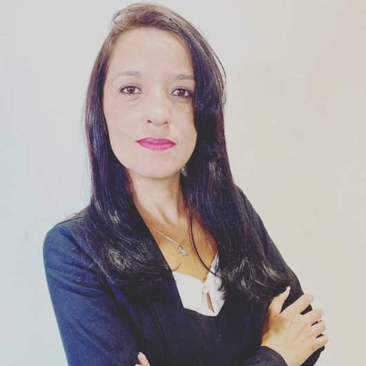 Dra. Aline Rocha Santos Silva
