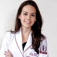 Dra. Isabela Di Santi Saraiva