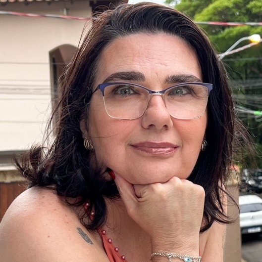 Dra. Patrícia Martins Fernando