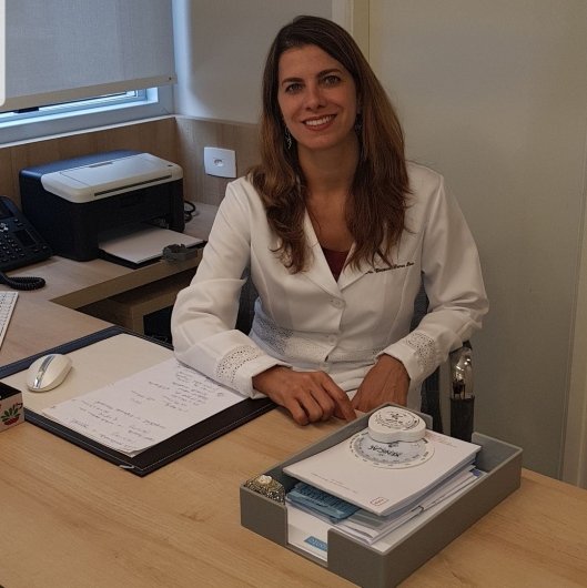 Dra. Christiane Gomes Rosa de Melo
