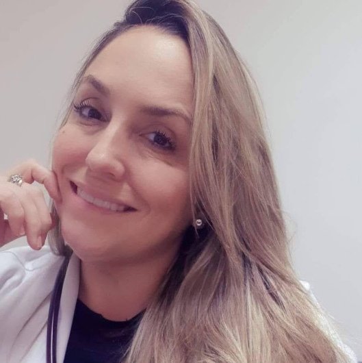 Dra. Alessandra De Oliveira Ehrhardt