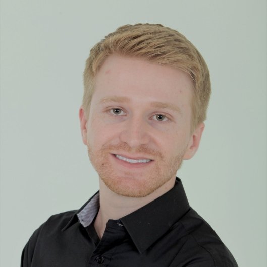 Dr. Mauricio Kosmann