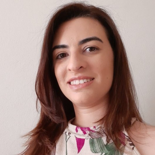 Débora Gomes de Oliveira