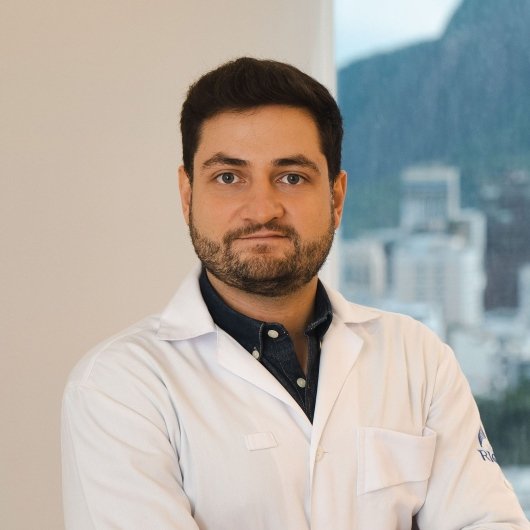 Dr. Fernando Salles