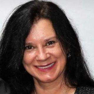 Maria Aparecida Teixeira da Luz Vieira .