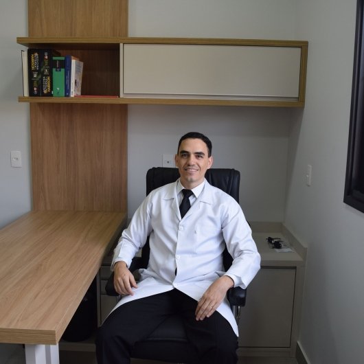 Dr. Diego Lopes de Barros
