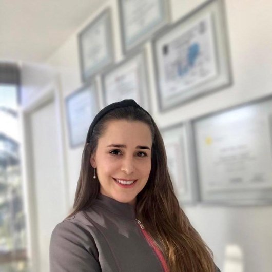 Dra. Marilia Schiar Loureiro