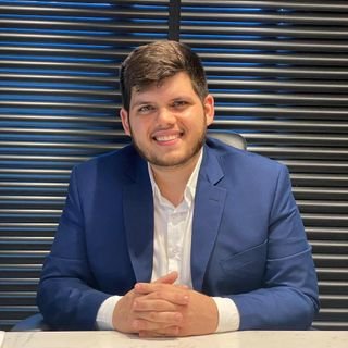 Dr. Matheus Rocha