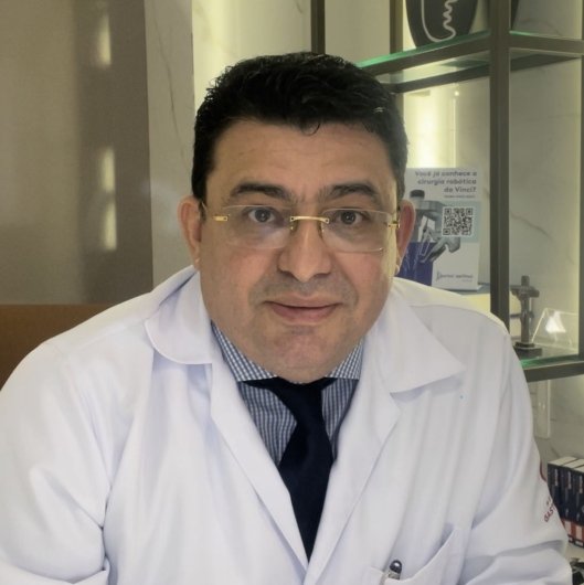 Dr. Robert William De Azevedo Bringel