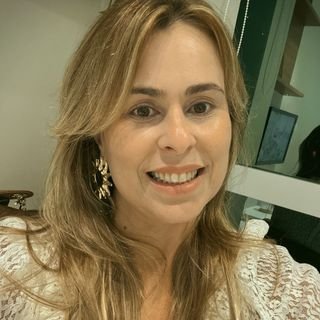 Dra. Julye Câmara