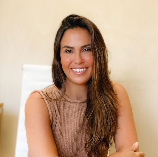 Dra. Fernanda Mourão Magalhães