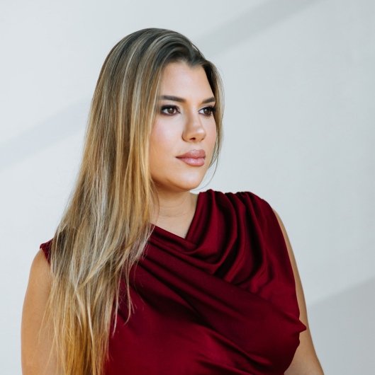 Dra. Lícia Devens Vidigal
