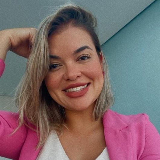 Dra. Débora Pereira Henriques