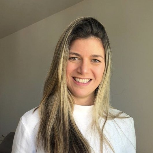 Dra. Andreza Robusti
