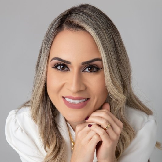 Dra. Renata Rezende