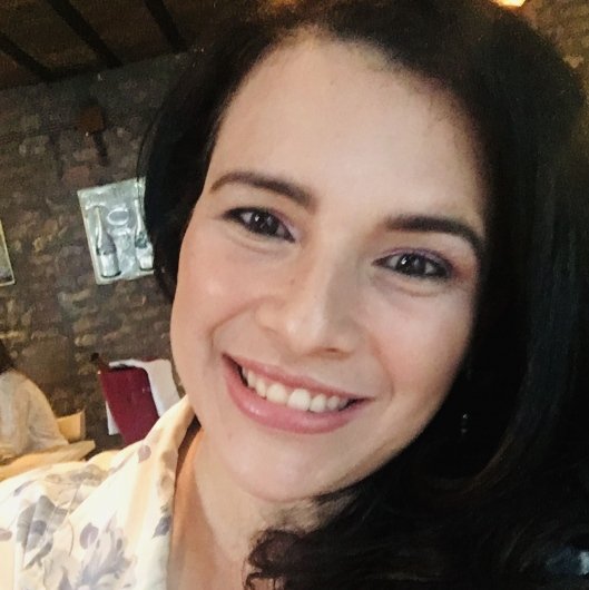 Dra. Adriana Regina Souza Sampaio da Silva