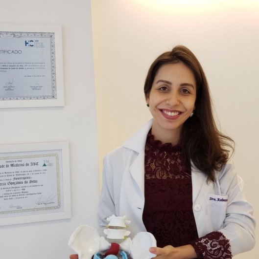 Dra. Rebecca Gonçalves Martins