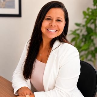 Dra. Débora Félix