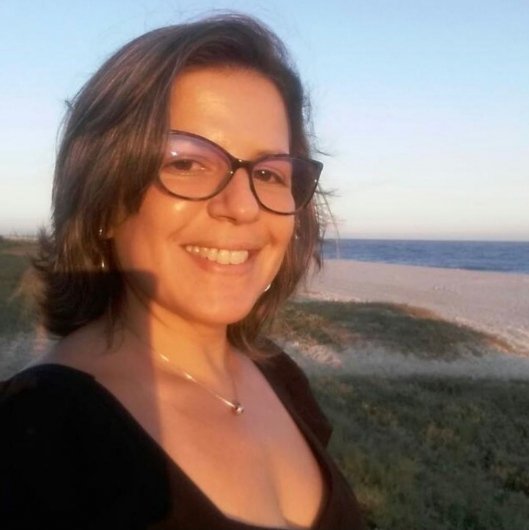 Dra. Cristiane Fagundes