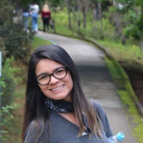 Dra. Cristiane Calheiros