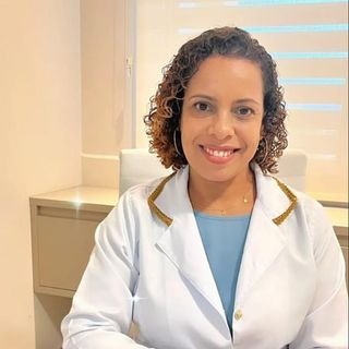 Dra. Andressa Souza Rodrigues