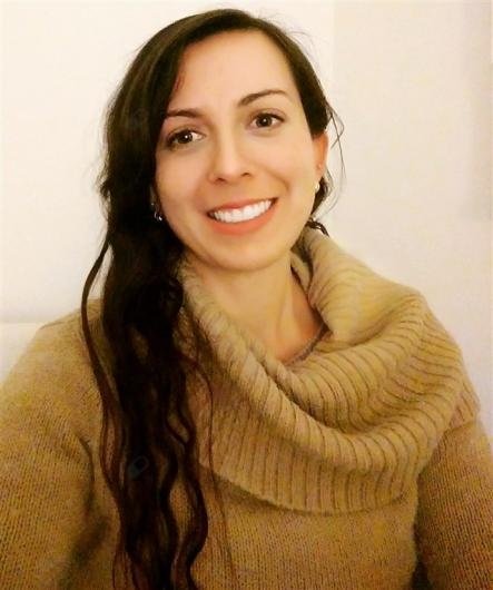 Suiani Oliveira Fustinoni