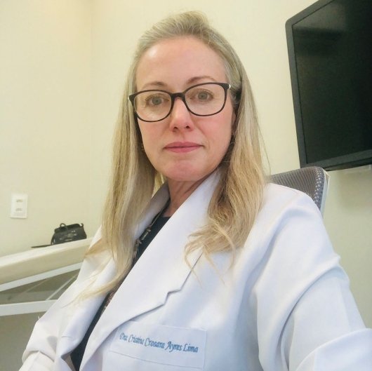 Dra. Cristina Jeannette Crosara Ayres Lima