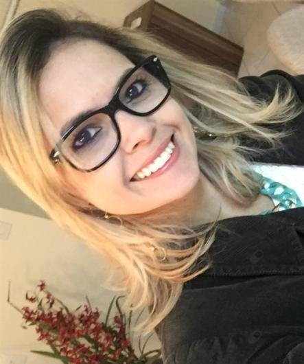 Elisângela de Faria e Sousa Silva