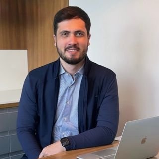 Dr. Matheus Rios