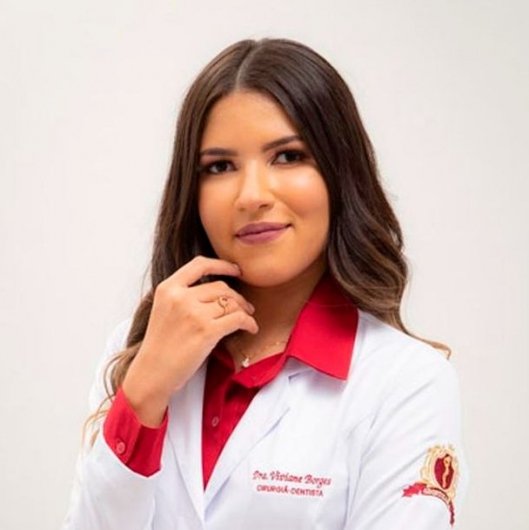 Dra. Viviane Borges