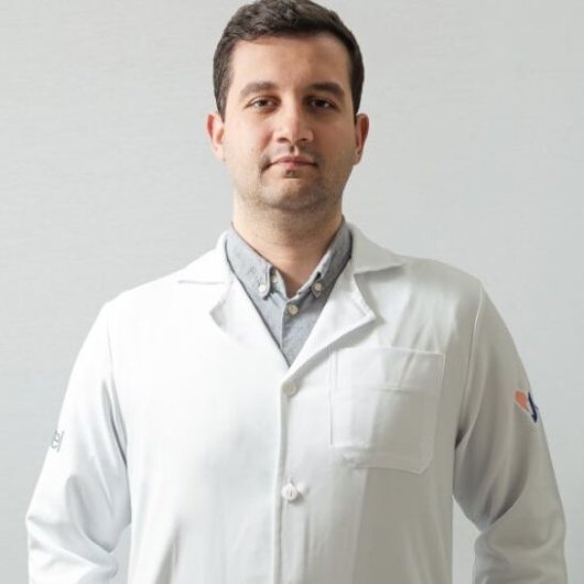 Dr. Pedro Henrique Fachada De Barros E Azevedo