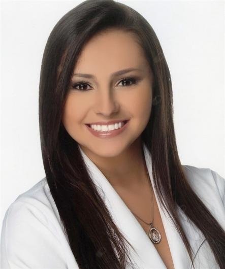 Dra. Marcella Cabral Lemos Moreira