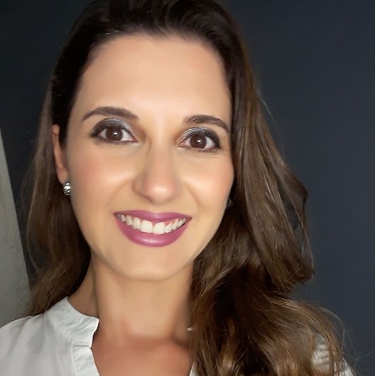 Dra. Priscila Aparecida Oliveira