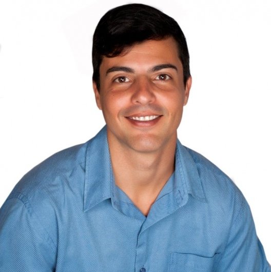 Dr. Igor Carvalho Silva