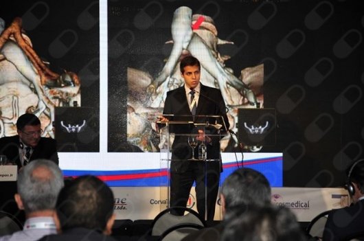Dr. Vitor Cervantes Gornati