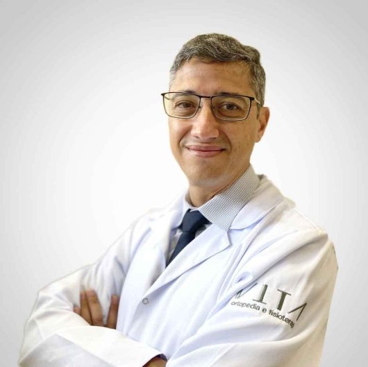 Dr. Eduardo de Freitas Bertolini