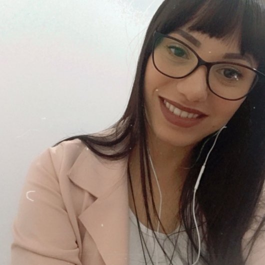 Letícia Viana Gomes