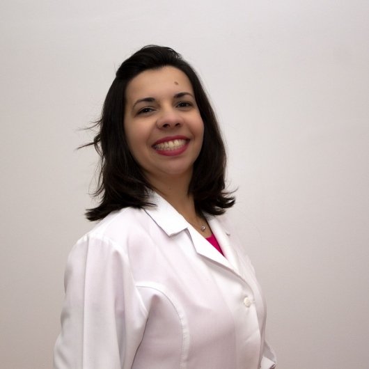 Dra. Angela Basarin De Momesso