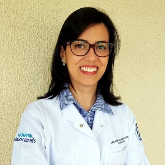 Dra. Annelisa Moura Garcia