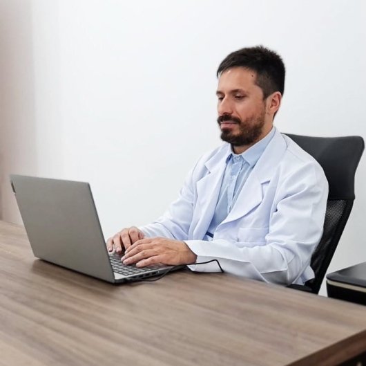 Dr. Rafael Vignoli