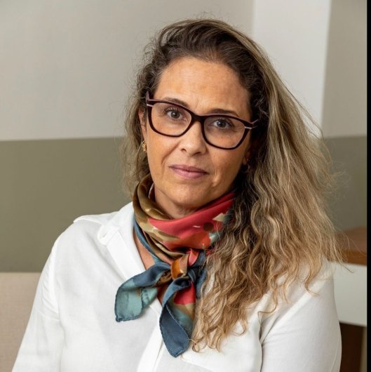 Dra. Caroline Salerno